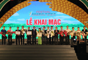 MB hỗ trợ tỉnh Vĩnh Long đẩy mạnh kinh tế địa phương